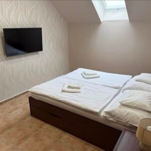 f5ed5588-5ee6-4076-b0e3-2201c3bf7d9d